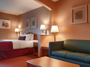 Western And Hotel 3*
