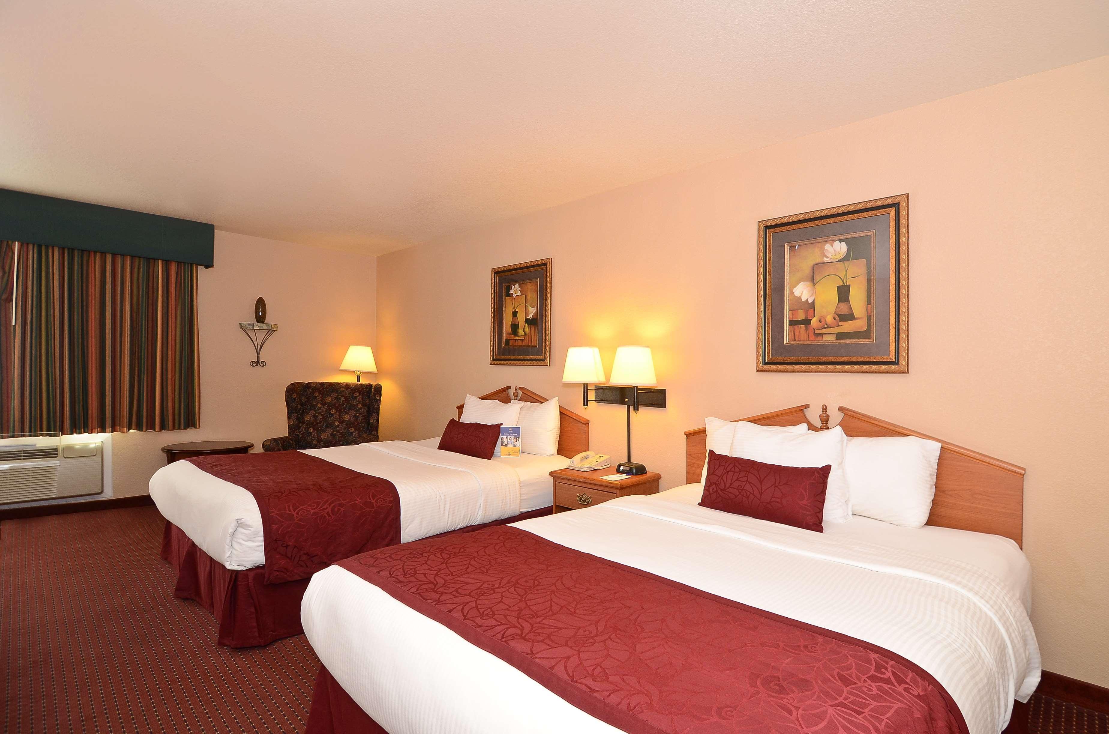 Western Inn&suites Hotel