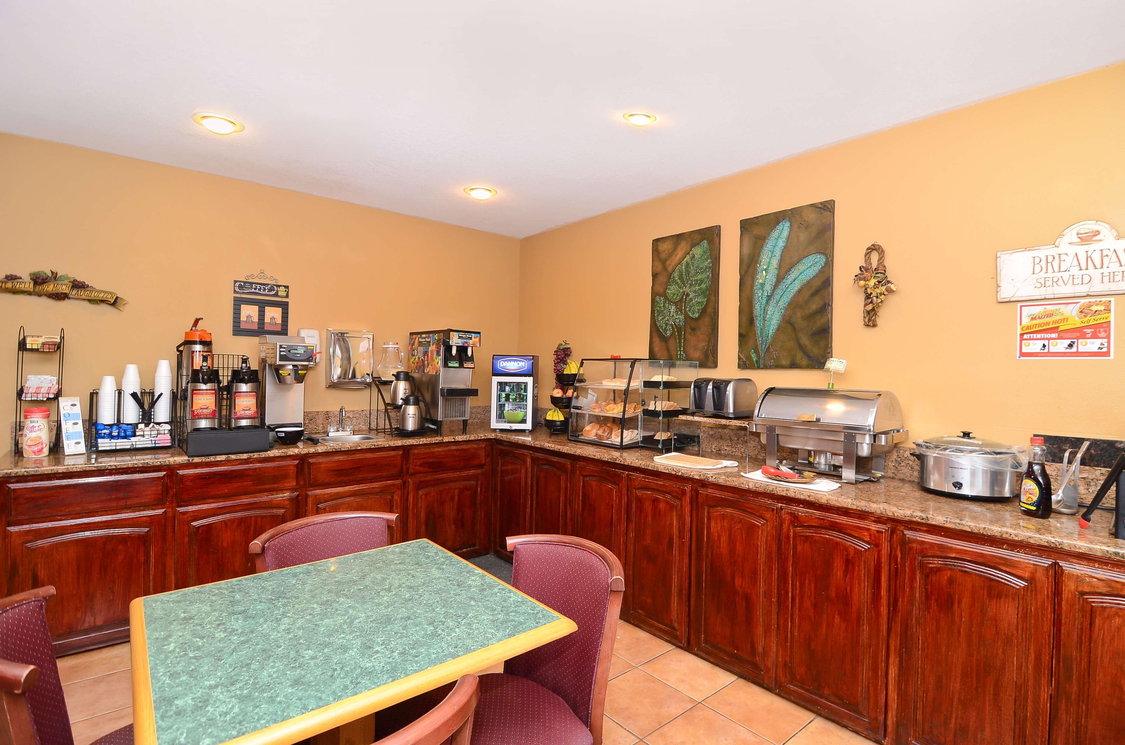 Hotel Western Inn&suites