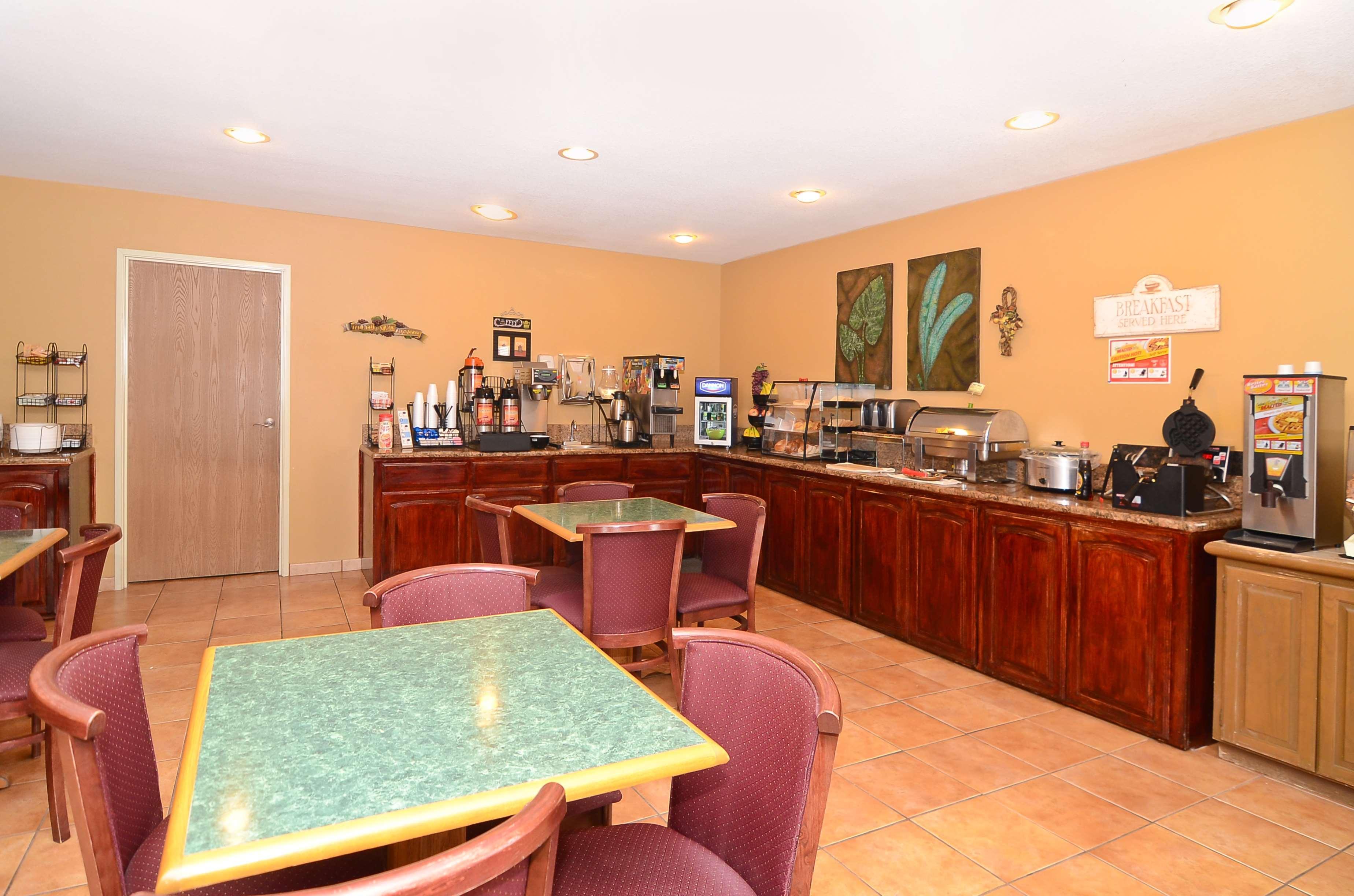 Hotel Western Inn&suites