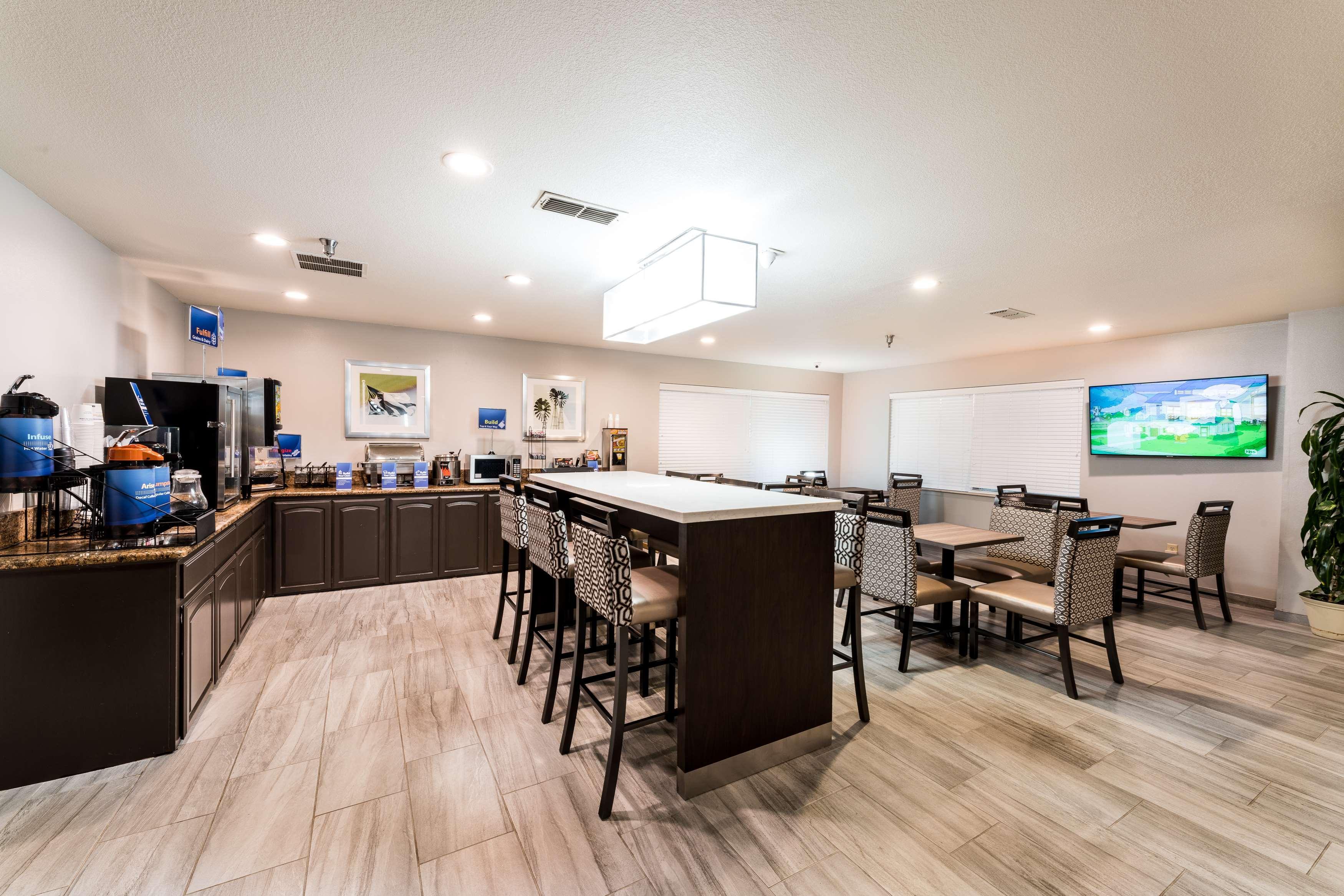 Hotel Western Inn&suites